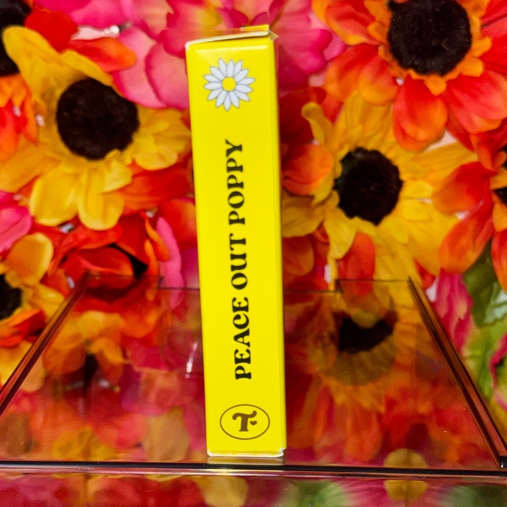 Trixie Cosmetics Flower Power Bronzer - Peace Out Poppy - Picture 7 of 8